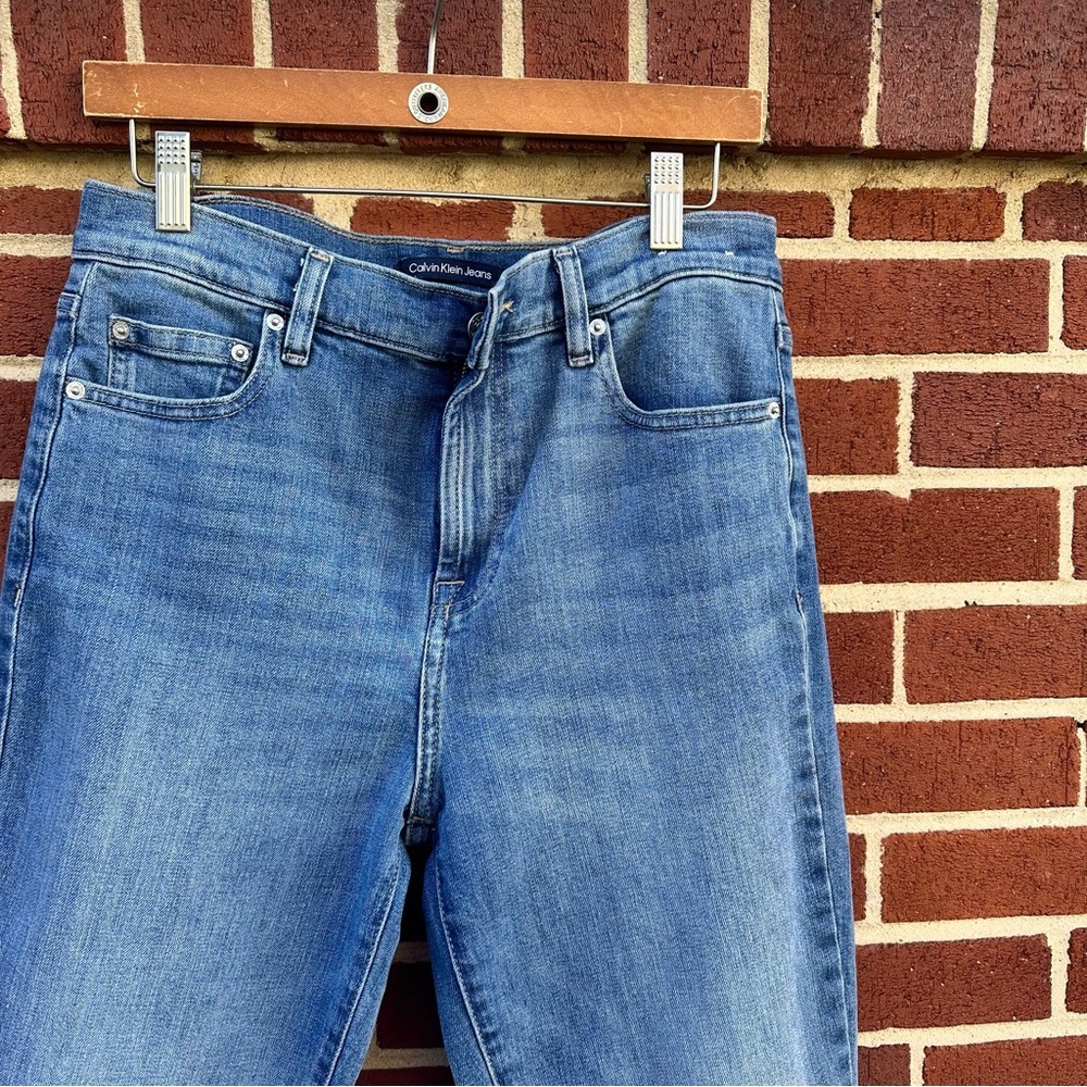 Calvin Klein Jeans - Picture 2 of 4